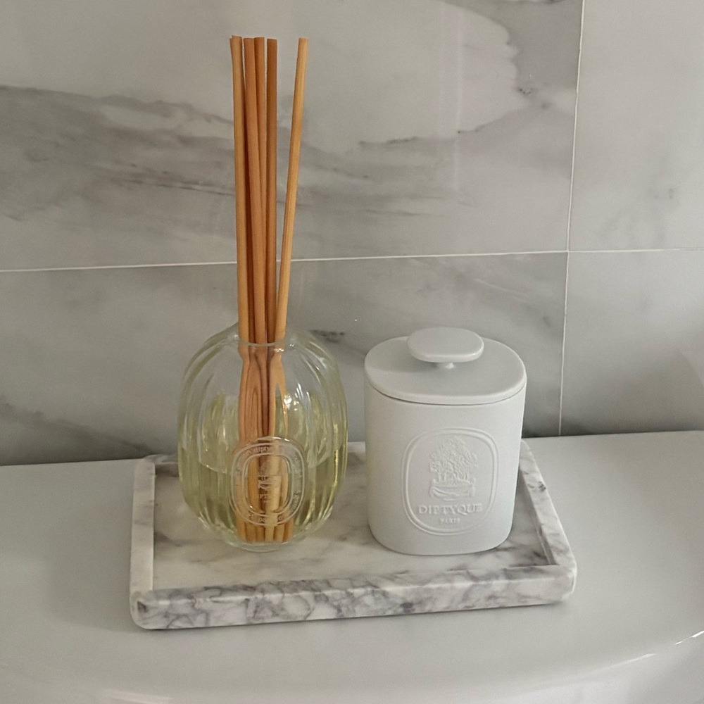 White marble tray